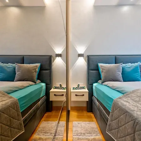 Lux M&b 2 Apartment