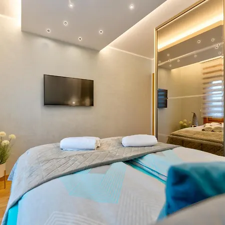 Lux M&b 2 *
