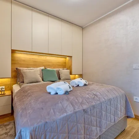 Apartment Lux M&b 2 *