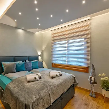 Lux M&b 2 *